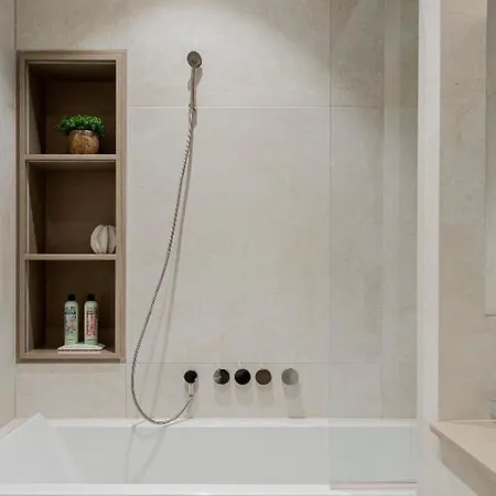 Old Town Luxury 3bd